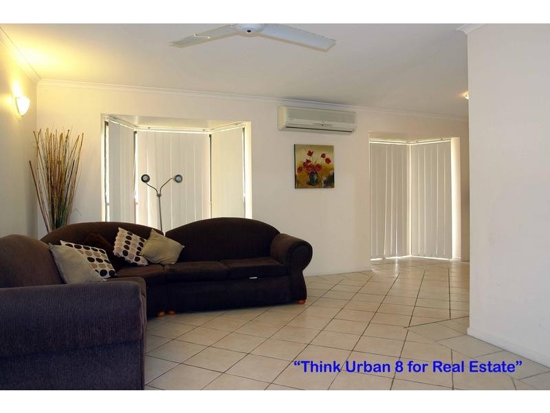 2 Lowan Street, Bellbowrie QLD 4070